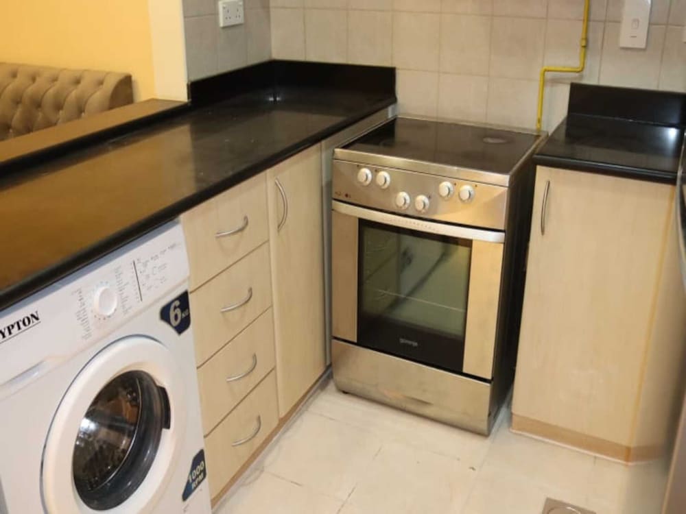 Lovely Studio With Balcony And Free Parking