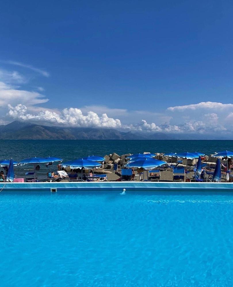 Luxury Home Policastro