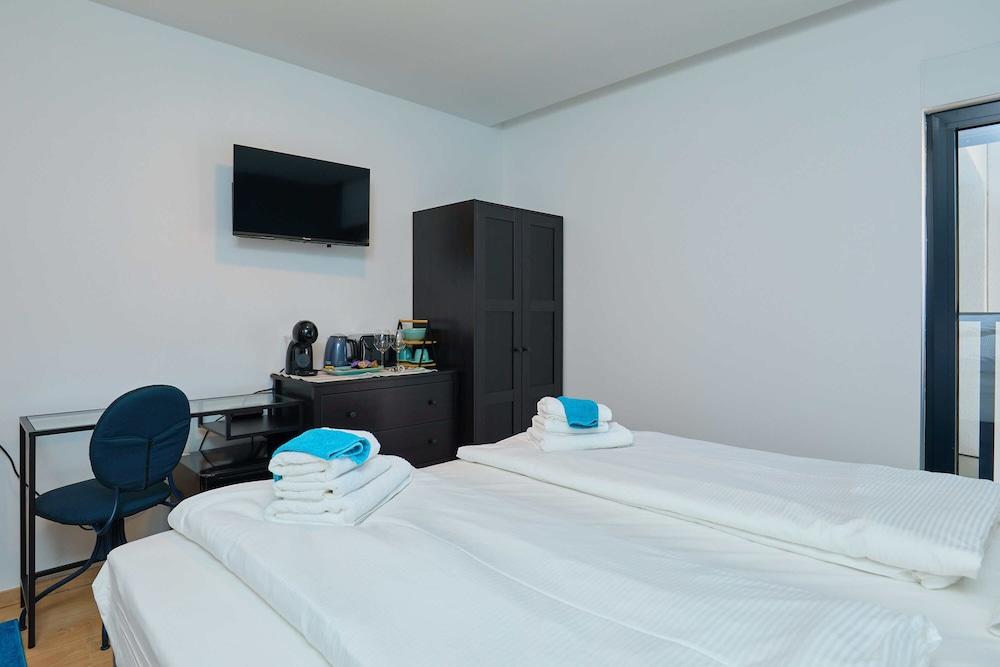 DOMINIUM CITY SUITES