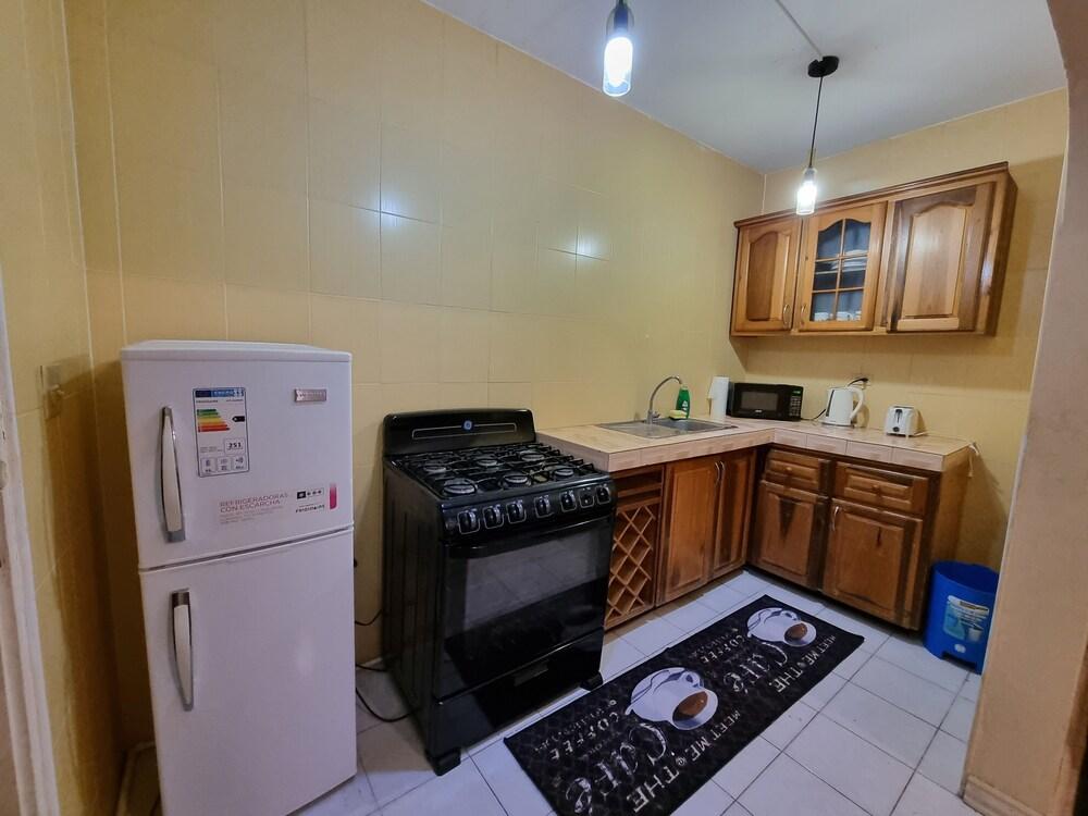 Csompo Empire one bedroom apt