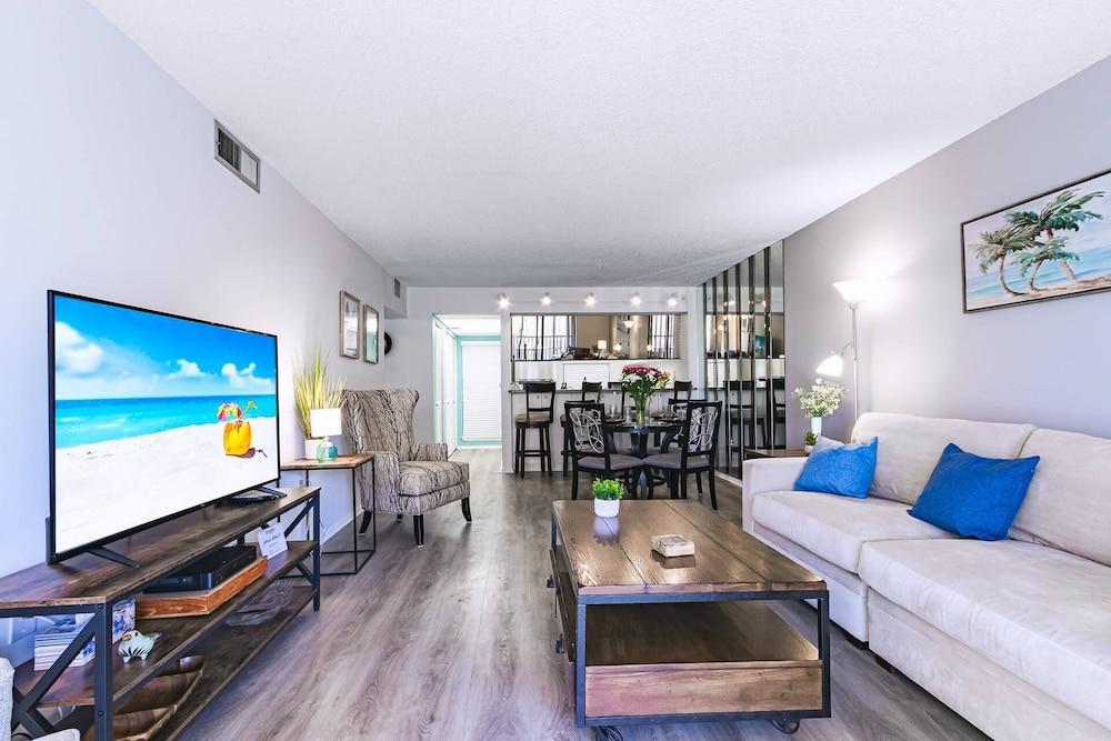 Bay Oaks On the Bay 3rd Floor