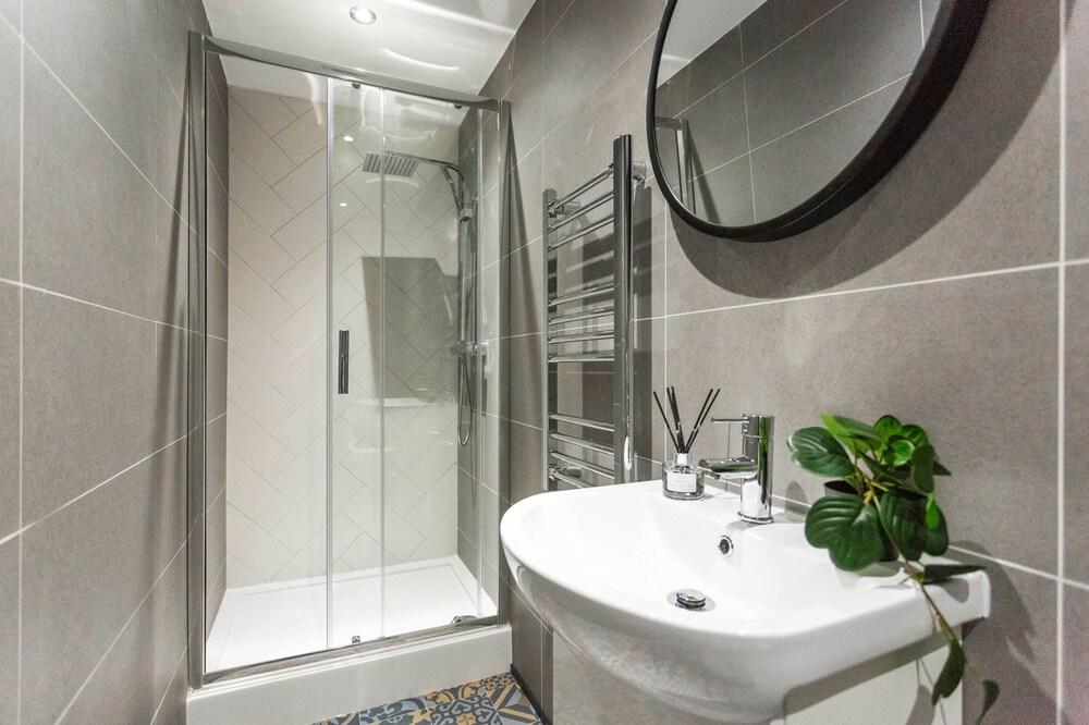 OnPoint Modern & Fresh Studio Apt