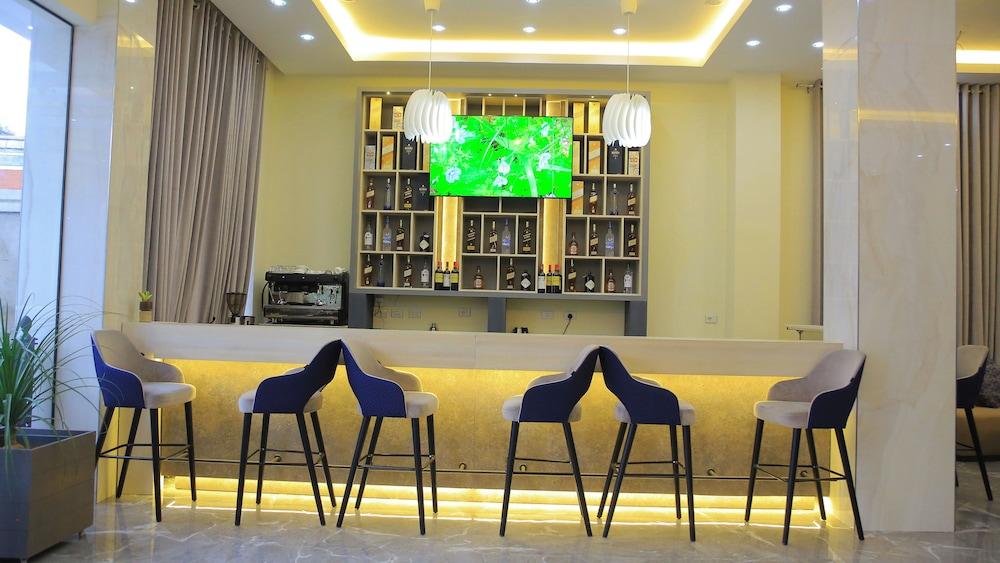 Triple-e Hotel and Spa