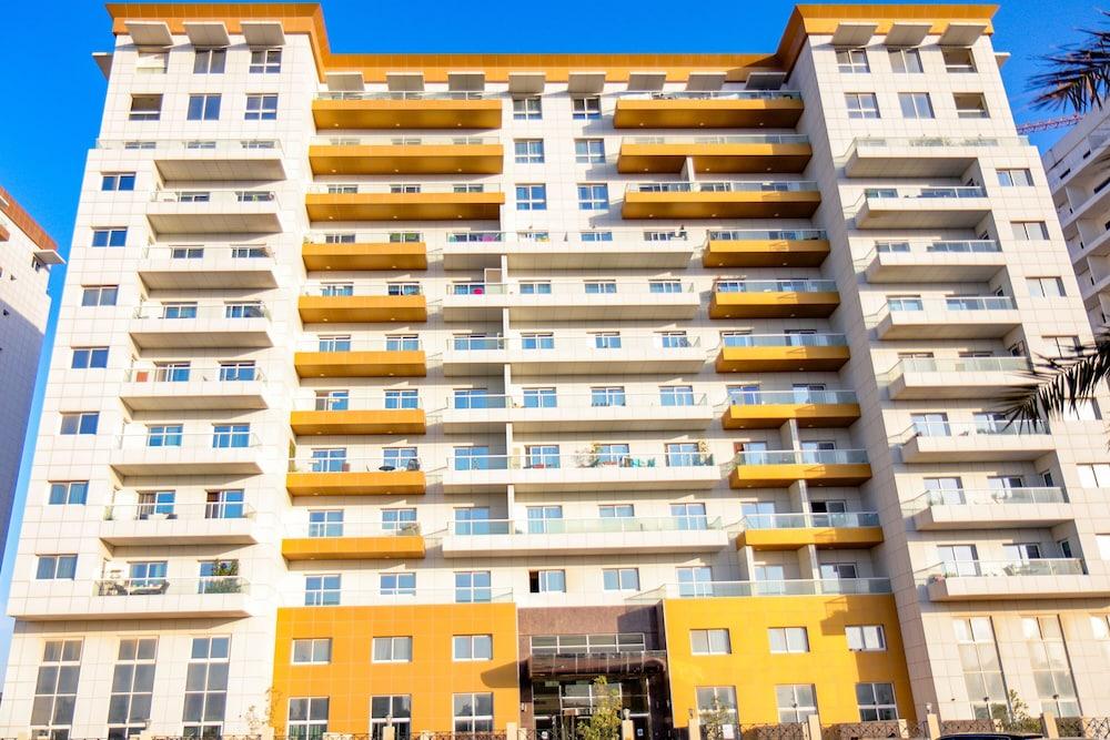 Studio Apartment in Hercules Tower