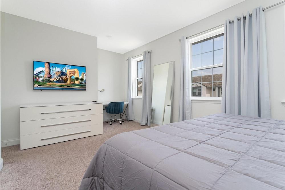 162 CD - 4-bed Retreat: Pool & Disney Magic