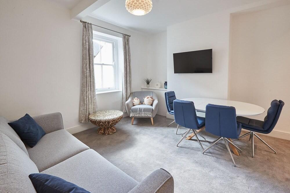 Host Stay Apartment 2 High Street