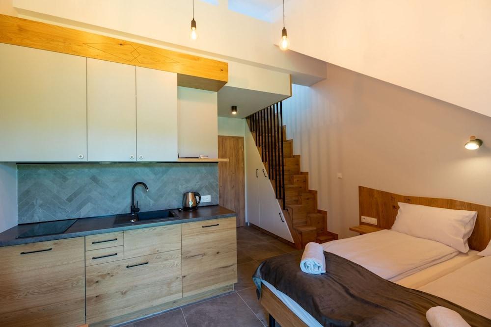 Dream Apart Pod Stokiem