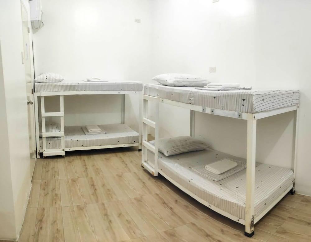 Pasay Centrale Hotel