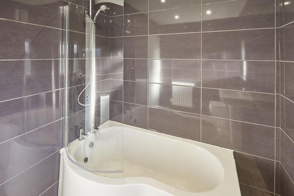 Host Stay Woods Yard