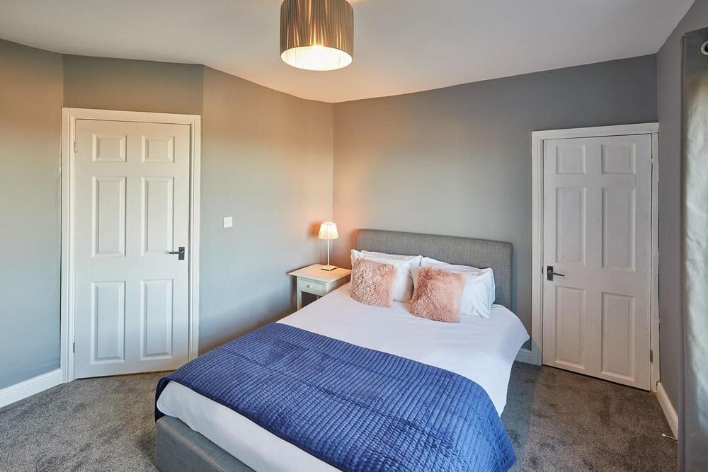 Host Stay Woods Yard