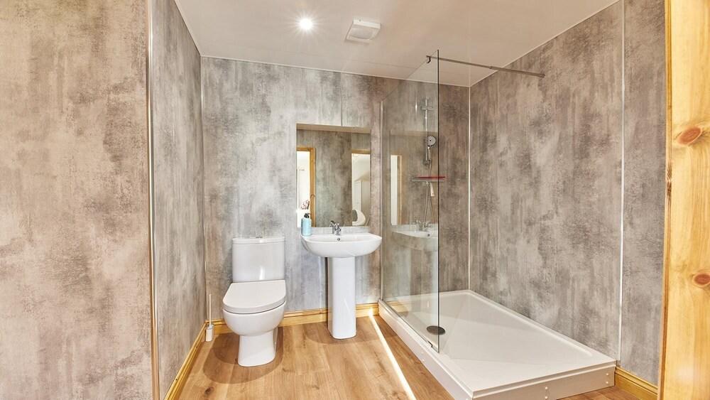 Host Stay The Gathering