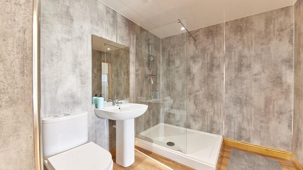 Host Stay The Gathering