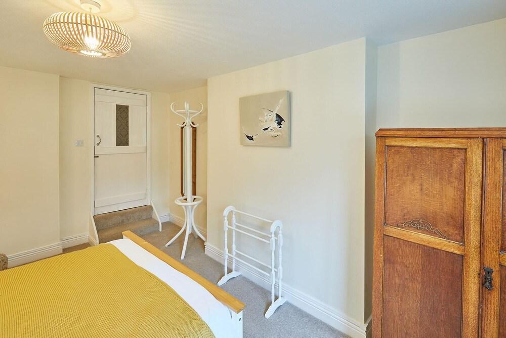 Host Stay The Garden Flat