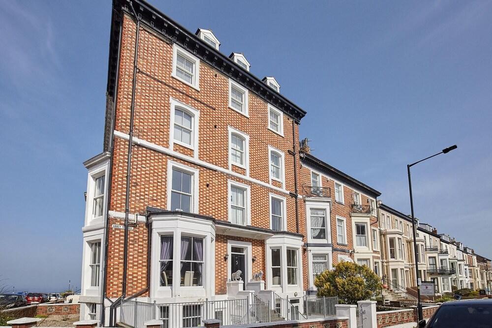 Host Stay The Salt Nook