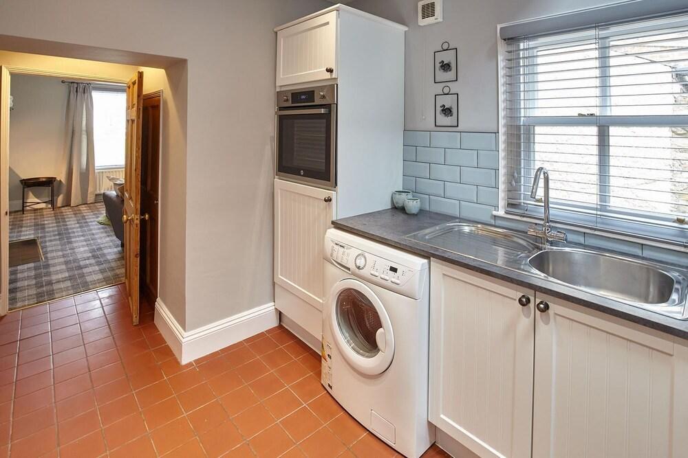 Host Stay Rose Cottage