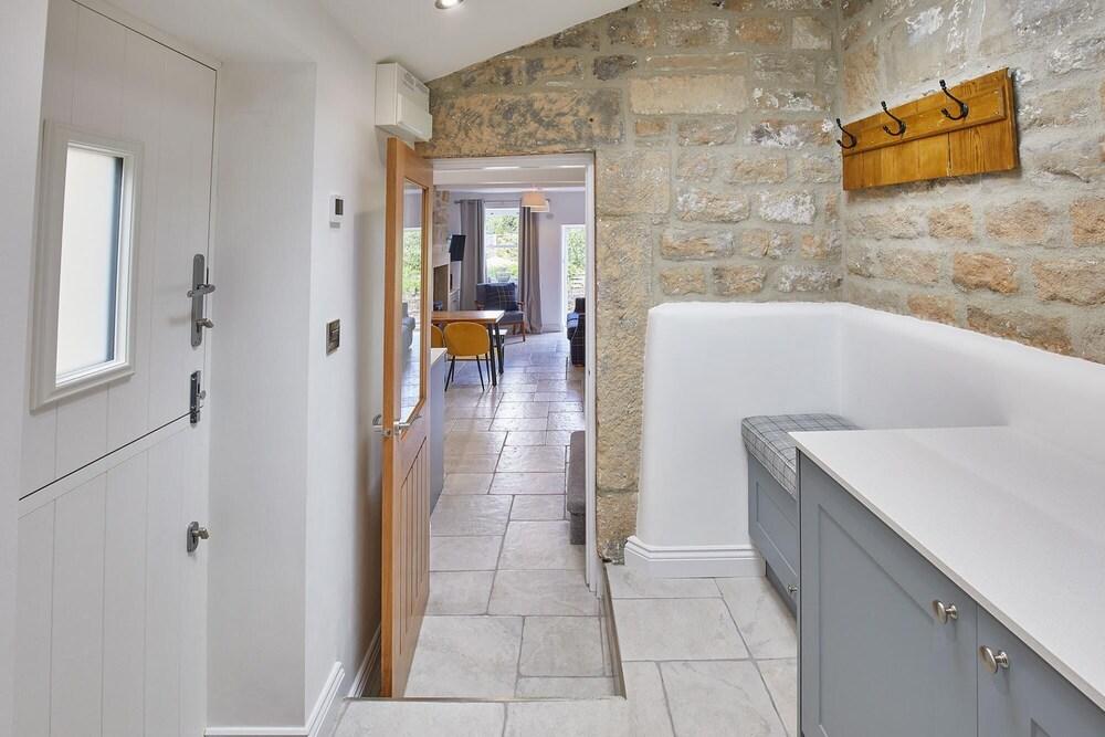 Host Stay Old Stone Cottage