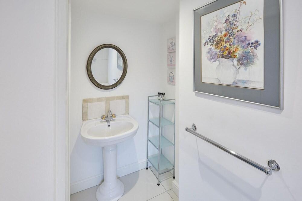 Host Stay Rose Cottage