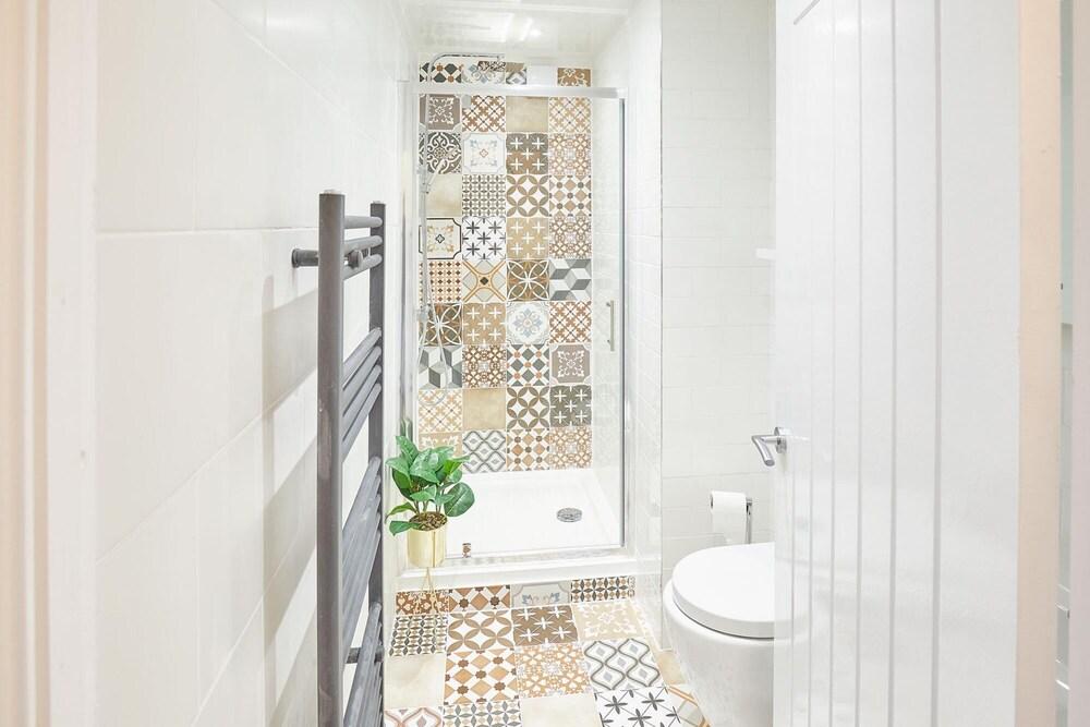 Host Stay Marshlands