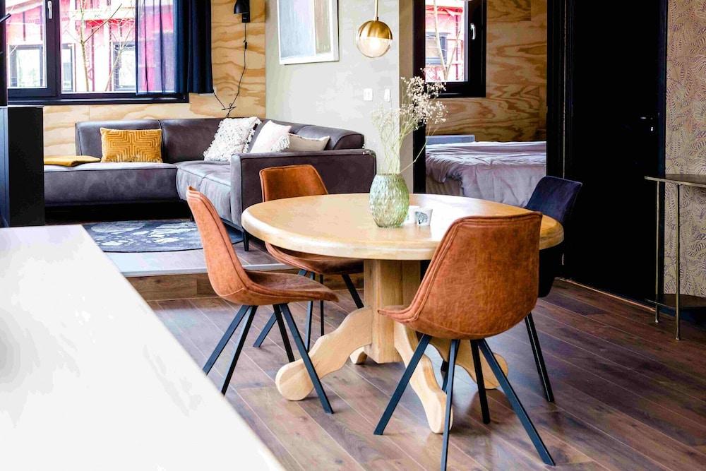 Waterlodge Reade Wikel