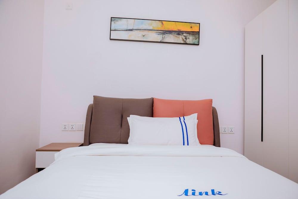 Elizabeth Golf Apartment