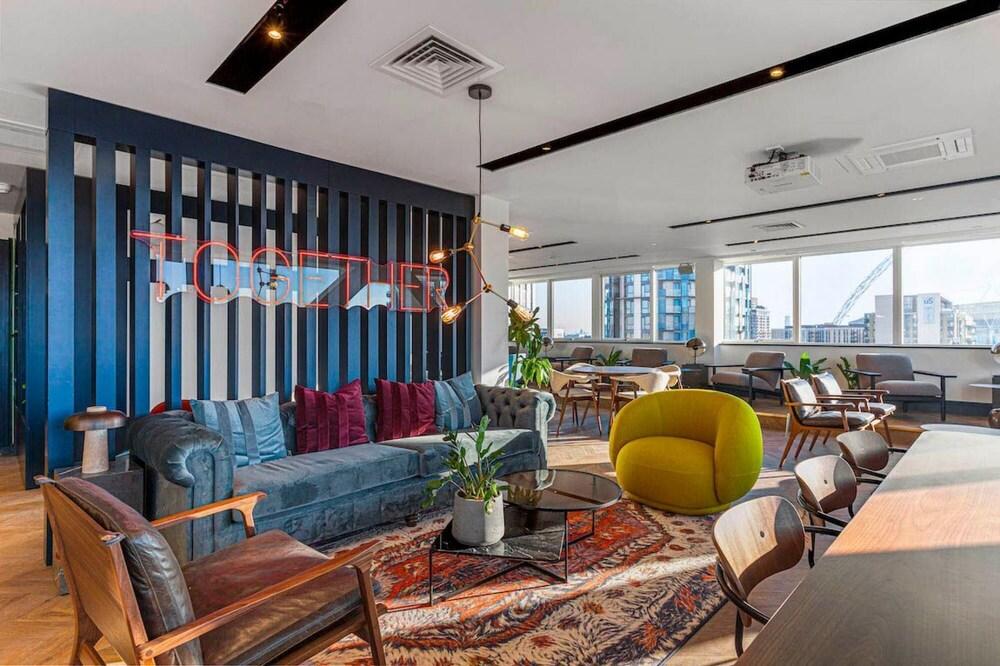 Luxury 1 - bed Apartment in Wembley