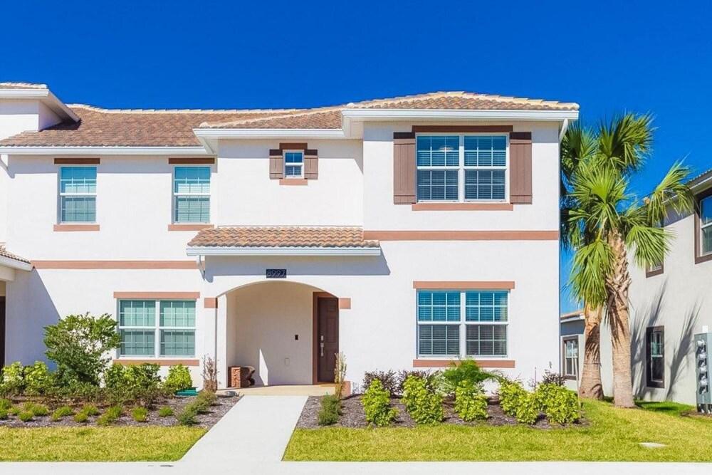 8997 SD - Champions Gate - Resort Style 5 Bedroom