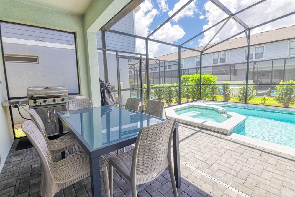 Vikram s Stylish Windsor at Westside Home