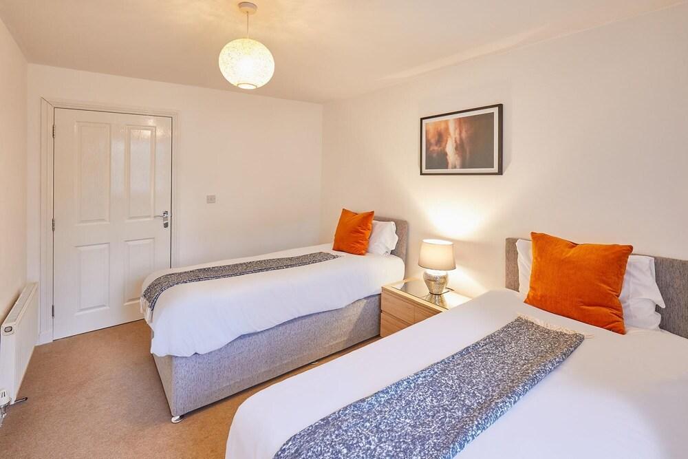 Host Stay Sun Gardens Lux 2