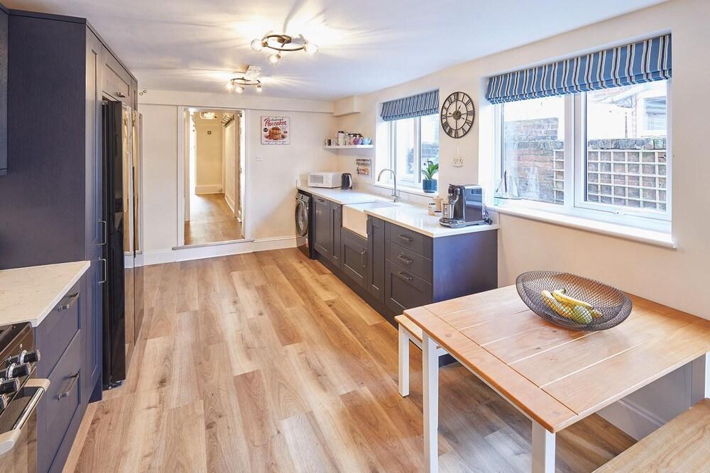 Host Stay Sunnyvale House