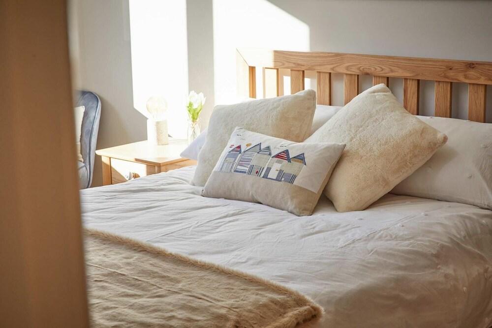 Host Stay Sunflower Cottage