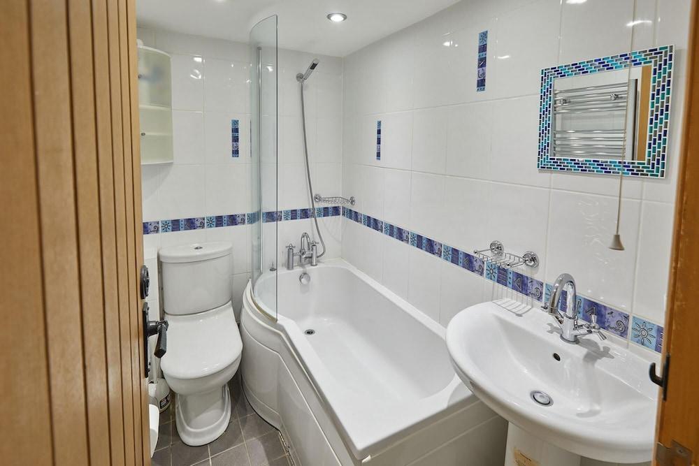 Host Stay Swift in Newton-on-rawcliffe