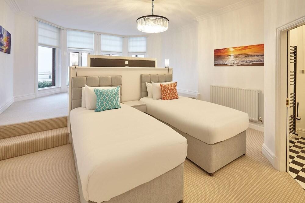 Host Stay Sea Forever Seafront Villa