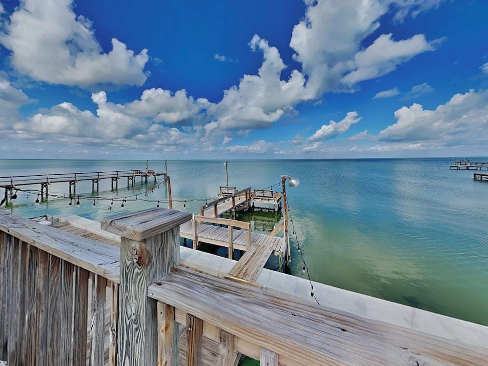 Frisco Flats by Miss Kitty’s