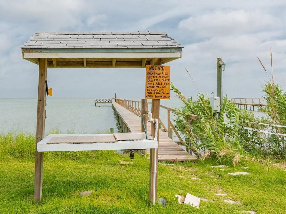 Captain Dave's by Miss Kitty’s