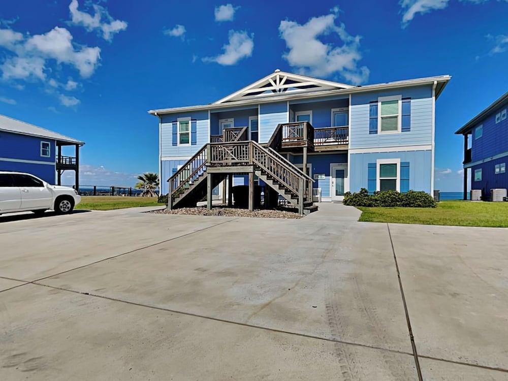 Copano Breeze by Miss Kitty’s