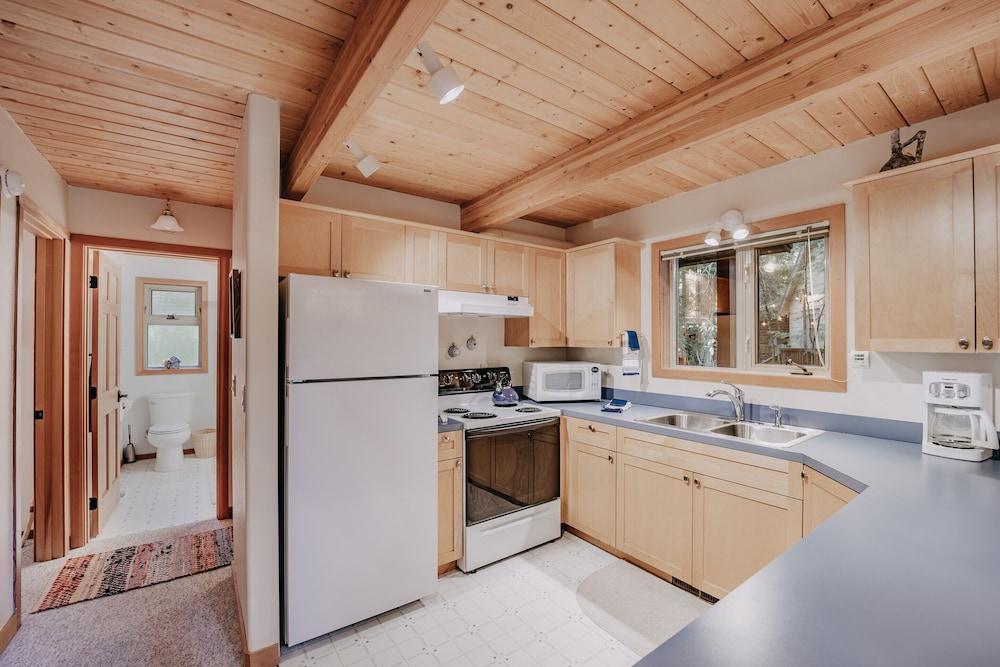 75sl - 2-bdrm - Loft - Sleeps 6 - Wifi - Pets Ok