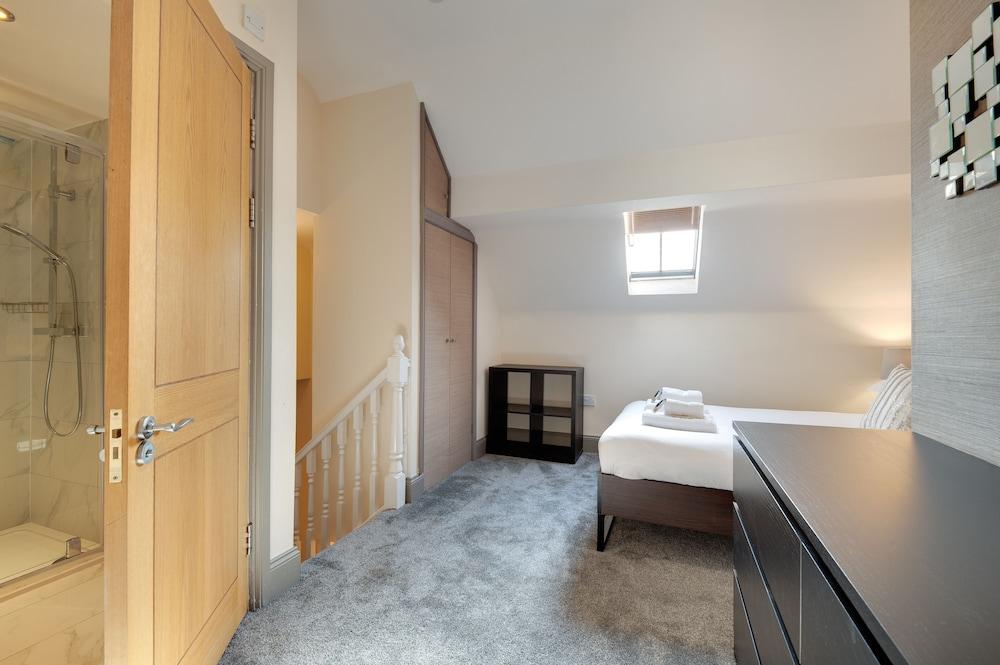 Week2Week 2Bed & 2Bath Jesmond Apartment