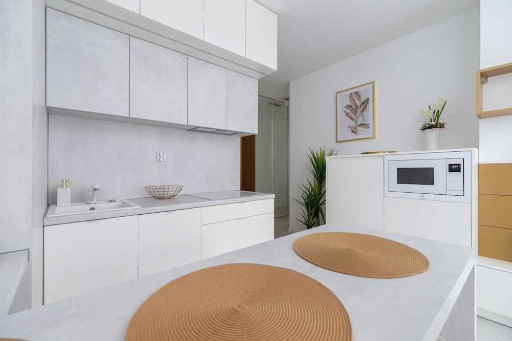 Kraków Rakowicka by Renters Prestige