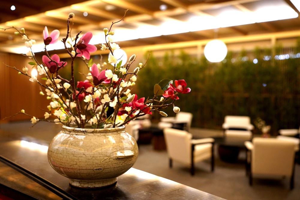 Hoshikage Ryokan Hotel