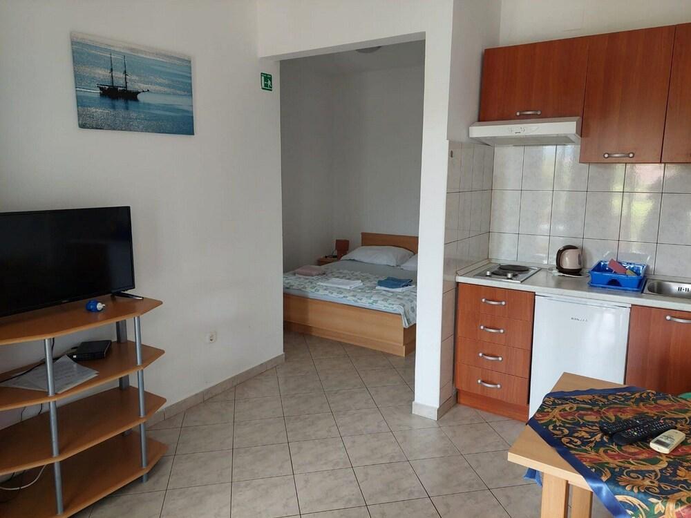 Apartments Dijana