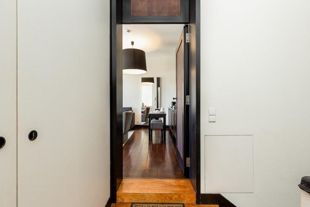 Torre 2 in Oporto With 1 Bathrooms