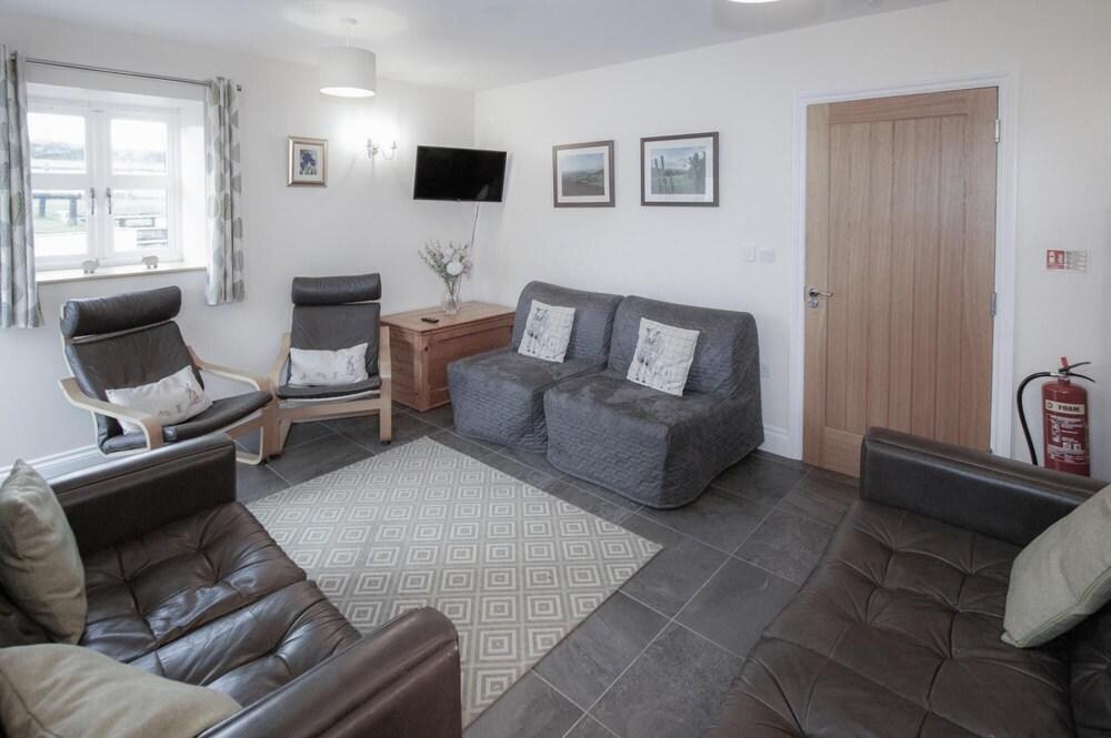 The Chaffhouse - 4 Bedroom - Llangenith