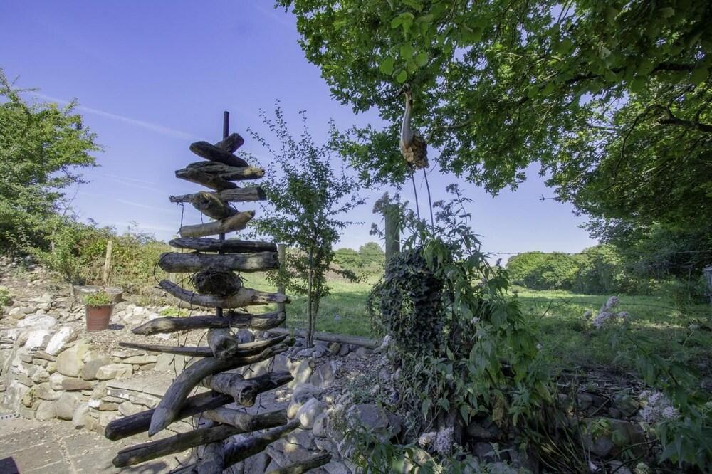 Merlins Cabin - 2 Bedroom Cabin - Blaen Cedi Farm - Penclawdd