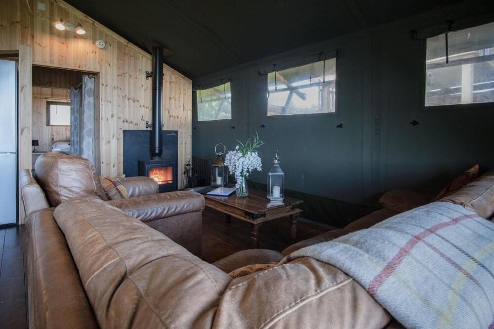 Three Cliffs - Safari Glamping Tent - Llangennith
