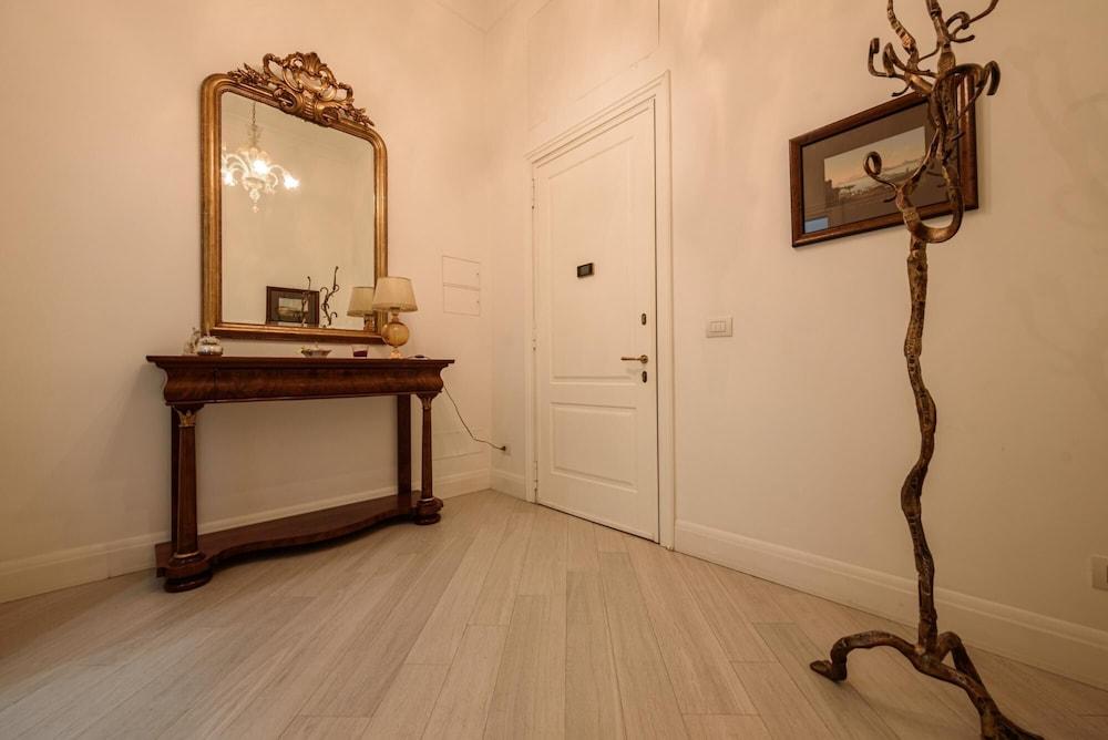 Palazzo Dello Spagnolo Suite