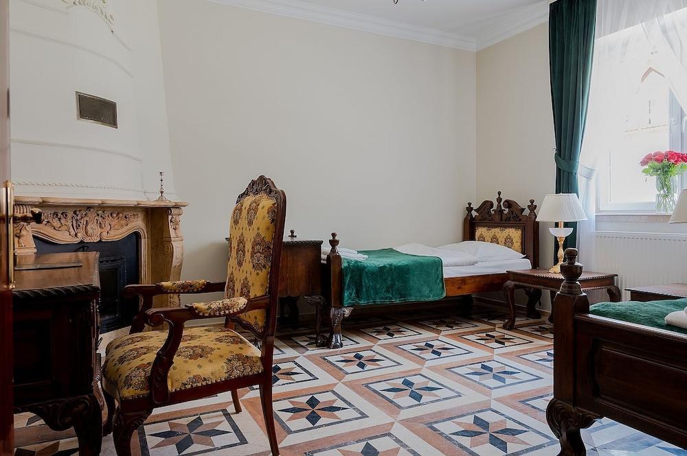 Zielony Kompleks Dwór Ostoya