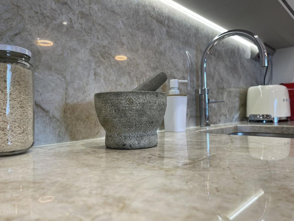 Chelsea Pad by condokeeper