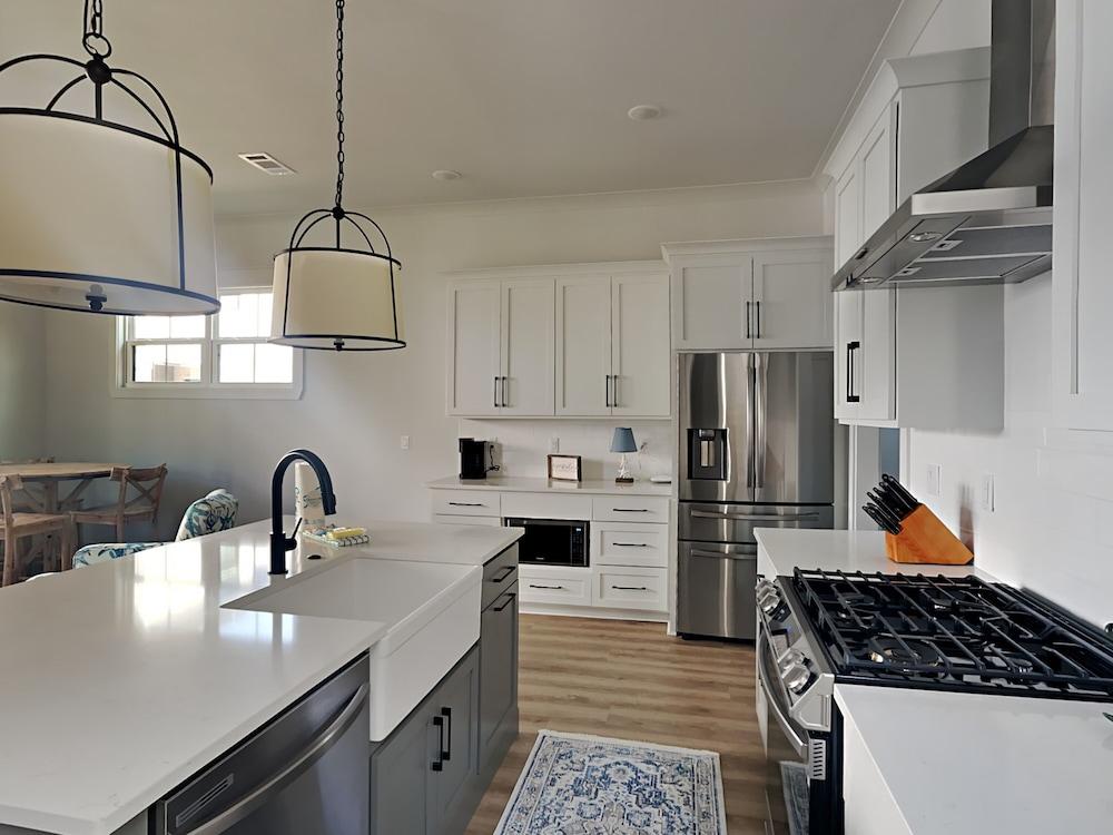 Redfish Harbor Pelican Place