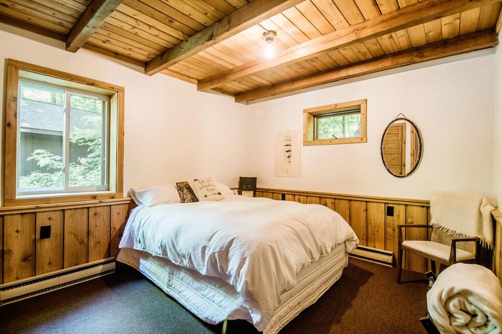 Northern Nights Chalet Wanderlust Abodes