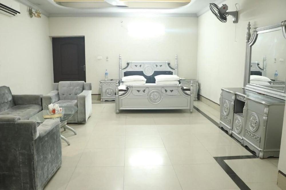 Hotel Grace Inn Multan